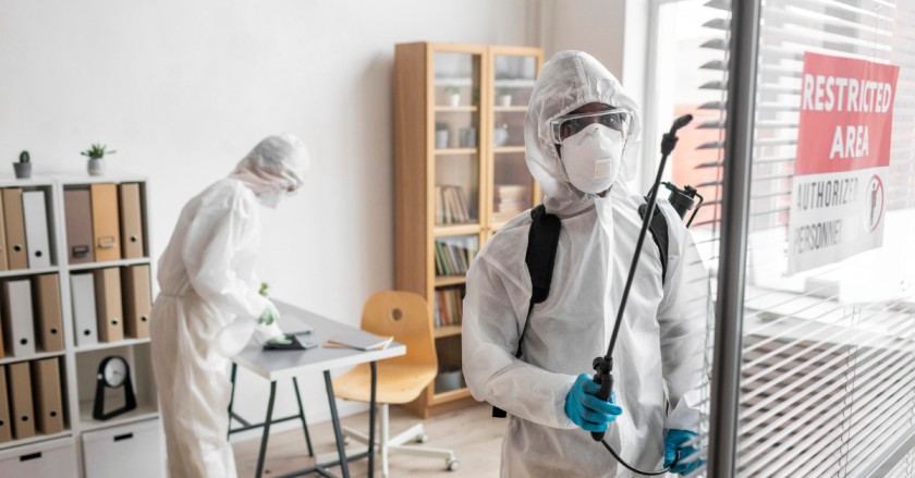 pest control epping technician spraying home exterior